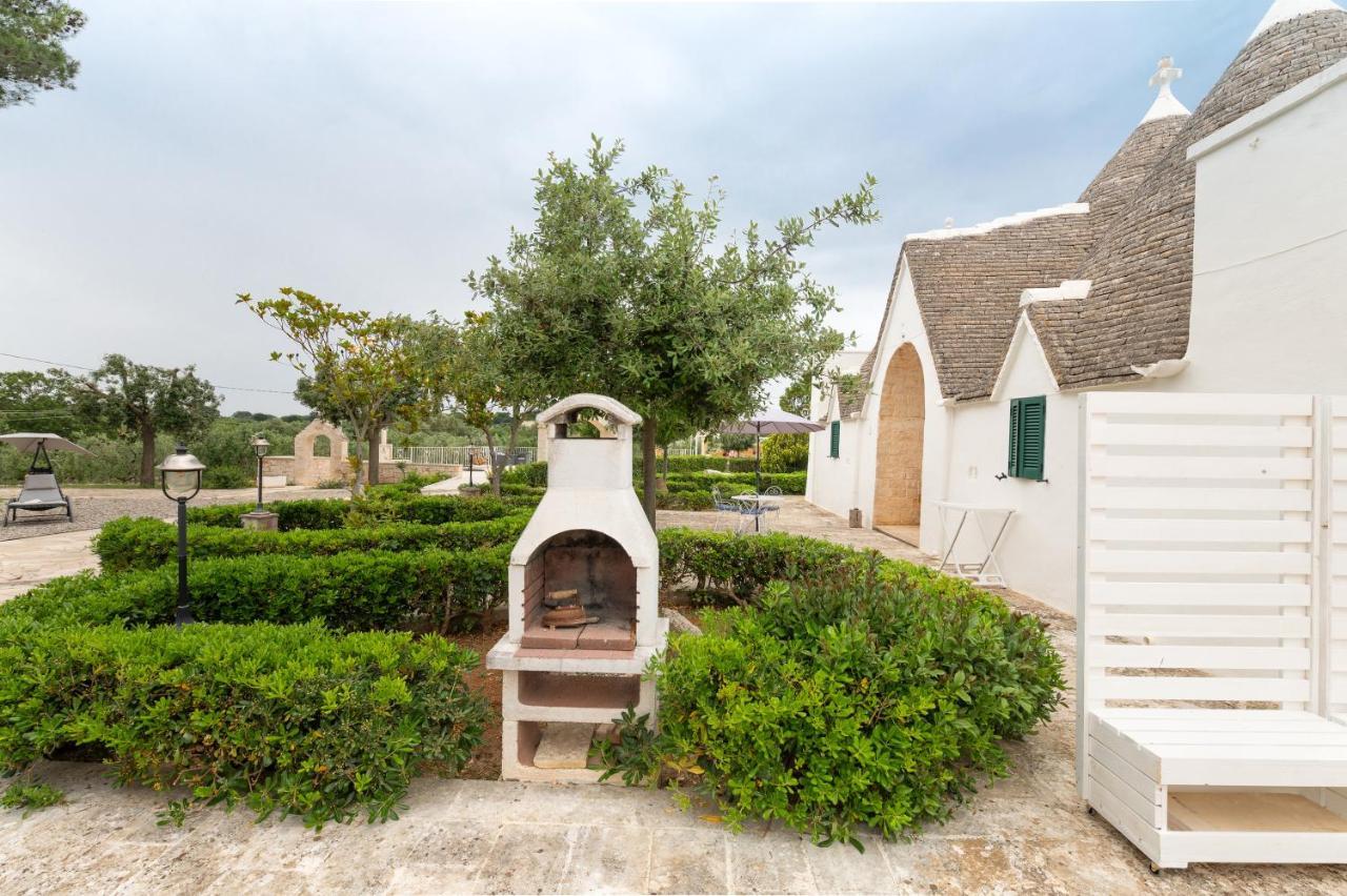 Trullo Il Focolare In Masseria Cisternino Exterior foto